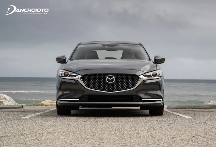 dau-xe-mazda-6-2020-thu-hut-voi-mot-dien-mao-muot-ma-bong-bay-rat-an-tuong-jpg Đầu xe Mazda 6 2020 thu hút với một diện mạo mượt mà, bóng bẩy, rất ấn tượng