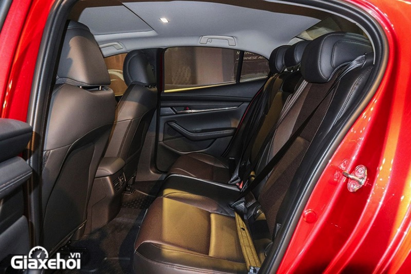 Mazda 3 Sport 2022 (Hatchback) giá lăn bánh, đánh giá xe, khuyến mãi (08/2022) hang-ghe-sau-mazda-3-hatchback-sport-1-5l-premium-2021-2022-giaxehoi-vn