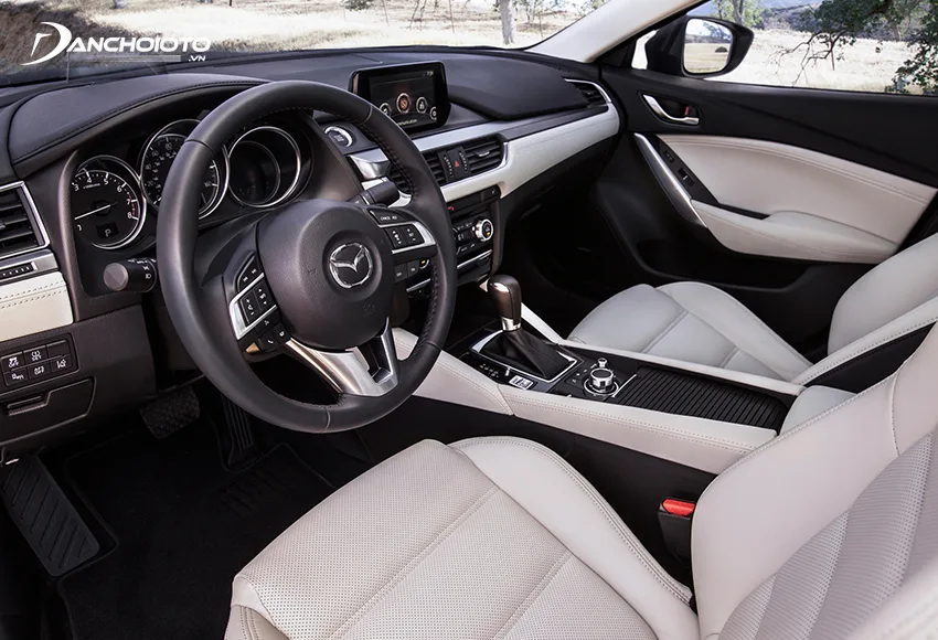 noi-that-mazda-6-2020-cung-co-su-tinh-gian-mang-lai-ve-dep-sang-trong-va-hien-dai-hon-jpg Nội thất Mazda 6 2020 cũng có sự tinh giản mang lại vẻ đẹp sang trọng và hiện đại hơn